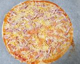 Foto del paso 3 de la receta: Pizza rápida en tortillas de trigo