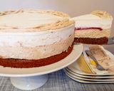 Málnás-csokis gesztenye torta recept fázis 16 fotója