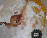 Foto langkah ke 1 dari resep Donat Gula Jadul.