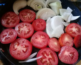 Foto del paso 3 de la receta: Pollo en salsa de tómate 🍗🍅