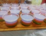 Foto langkah ke 3 dari resep Rainbow puding.