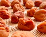 Hình bước làm 8 của món Umeboshi - Mơ Muối Nhật Bản