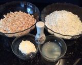 A picture of step 1 of Chicken with Rice Salad in a Bundt Pan.