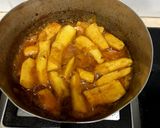 A picture of step 7 of Arvi (vegetable) gravy.