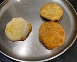 A picture of step 5 of Onion Kachori (Pyaz Kachori).