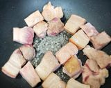 A picture of step 2 of Braised Pork Belly with Bamboo Shoots.
