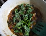 Foto langkah ke 3 dari resep Tumis Kulit Kecap Pedas.