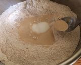 Foto del paso 1 de la receta: Pan integral con semillas 🌾🍞