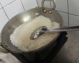 A picture of step 2 of Instant coconut ladoo.