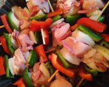 Foto del paso 3 de la receta: Brochetas de pollo
