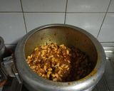A picture of step 17 of Dhaba Style Rajma Masala.