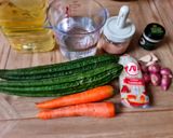 Foto langkah ke 1 dari resep Sayur Bening (Oyong Wortel & Soun Vermicelli).
