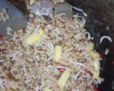 Foto langkah ke 5 dari resep Nasi Goreng Nanas.