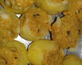 A picture of step 5 of Besan stuffed potatoes.