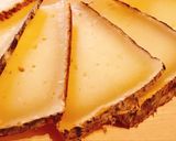 Hình bước làm 2 của món Charcuterie Board - Mâm Đồ Nguội Với Jambon, Phô Mai Và Pa Tê Caillette