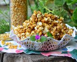 Foto del paso 4 de la receta: Pochoclos con canela y caramelo salado🍿