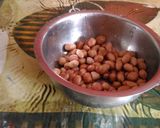 A picture of step 1 of Peanuts sundal.