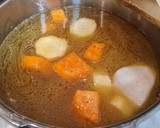 Foto del paso 4 de la receta: Puré de chirivías y boniato/ caldo de pollo