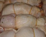 Foto del paso 4 de la receta: Pata muslo deshuesada rellena con salsa y arroz