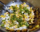 A picture of step 5 of Sweetcorn salad Mexican style.