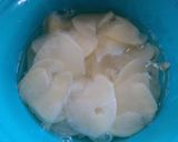 A picture of step 3 of Crisps/potato chips.