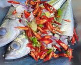 Foto langkah ke 2 dari resep 103. Ikan Kembung Kukus/Rebus.
