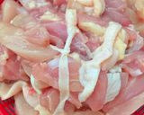 รูปขั้นตอนการทำที่ 2 ของ ไก่ผัดพริกไทยดำพริกสามสี