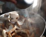 बची हुई ब्रेड के पोहे (Bachi hui bread ke pohe recipe in hindi) रेसिपी चरण 6 फोटो