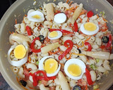 Foto del paso 6 de la receta: Ensaladilla rusa de pasta con atún y huevo duro