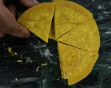 A picture of step 4 of Cheesy nachos with salsa.