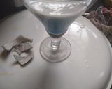 A picture of step 3 of Coconut smoothie.