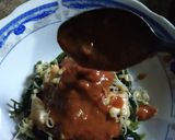 Foto langkah ke 5 dari resep Rujak Kangkung Khas Cirebon.