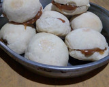 Foto del paso 5 de la receta: Pancitos de leche rellenos con dulce de leche