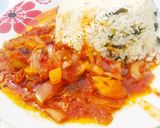 A picture of step 3 of Spinach rice with onions souce.
