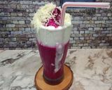 Foto langkah ke 4 dari resep Smoothies naga toping keju.