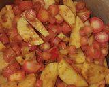 आलू गाजर की सब्जी (Aloo Gajar ki sabzi recipe in hindi) रेसिपी चरण 3 फोटो