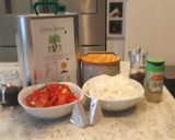 Foto del paso 5 de la receta: Rollitos de ternera y tortilla en salsa de pimientos