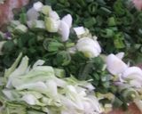 A picture of step 2 of Mexican Macroni pasta.