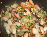 A picture of step 7 of Stir-Fried Napa Cabbage (Wongbok).