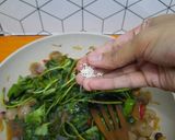 Foto langkah ke 5 dari resep Tumis Kangkung Saos Tiram #dapurelbeweek16.