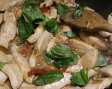 A picture of step 2 of Yui inspired chicken and peppers.