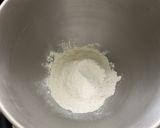 Une image de l'étape 1 de Pâte brisée à la crème fraîche et manzanilla.