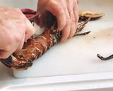 Hình bước làm 1 của món Tôm Hùm Nướng Bơ