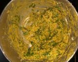 A picture of step 2 of Spinach Pakoda.