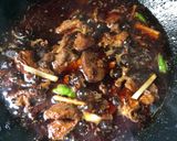 Gambar langkah 3 resipi Daging Masak Kicap.