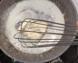 Foto del passaggio 6 della ricetta Risotto con cavolo viola, gorgonzola e noci