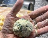Foto del paso 6 de la receta: Malfati de espinaca y queso