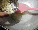 A picture of step 3 of Schezwan Udon Noodles.