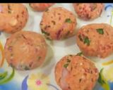 A picture of step 3 of Methi Beetroot Puri.
