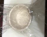 Foto del paso 1 de la receta: Huevo poché con alcachofas confitadas y crujiente de jamón y yuca